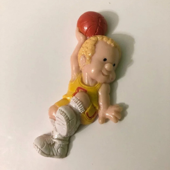 Vintage Sports Magnets Football  Basketball Baseball Collectibles - Picture 4 of 14